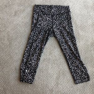 Under Armour crop leggings